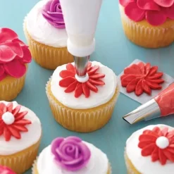 Malette De Douilles Wilton Debutant (8 Douilles Et Une Boite De Rangement)