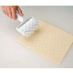 Rouleau Pique Pate Plastique 12 Cm